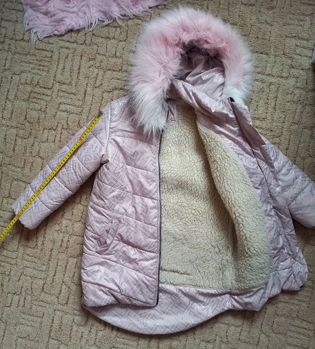 Зимняя куртка на девочку