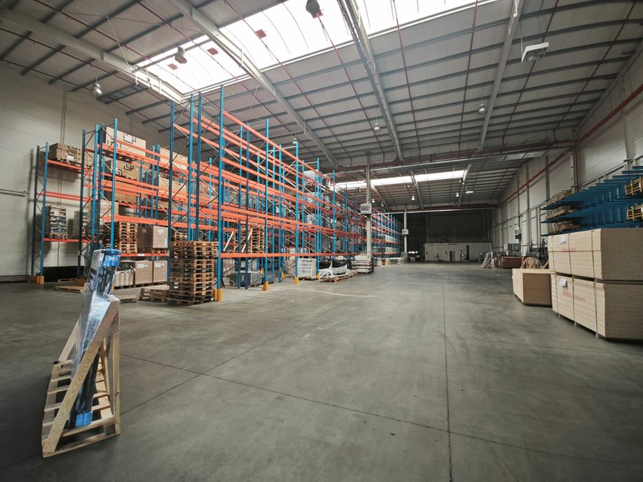 Hala Magazynowa - powierzchnia 2278m2 + 414m2 biur