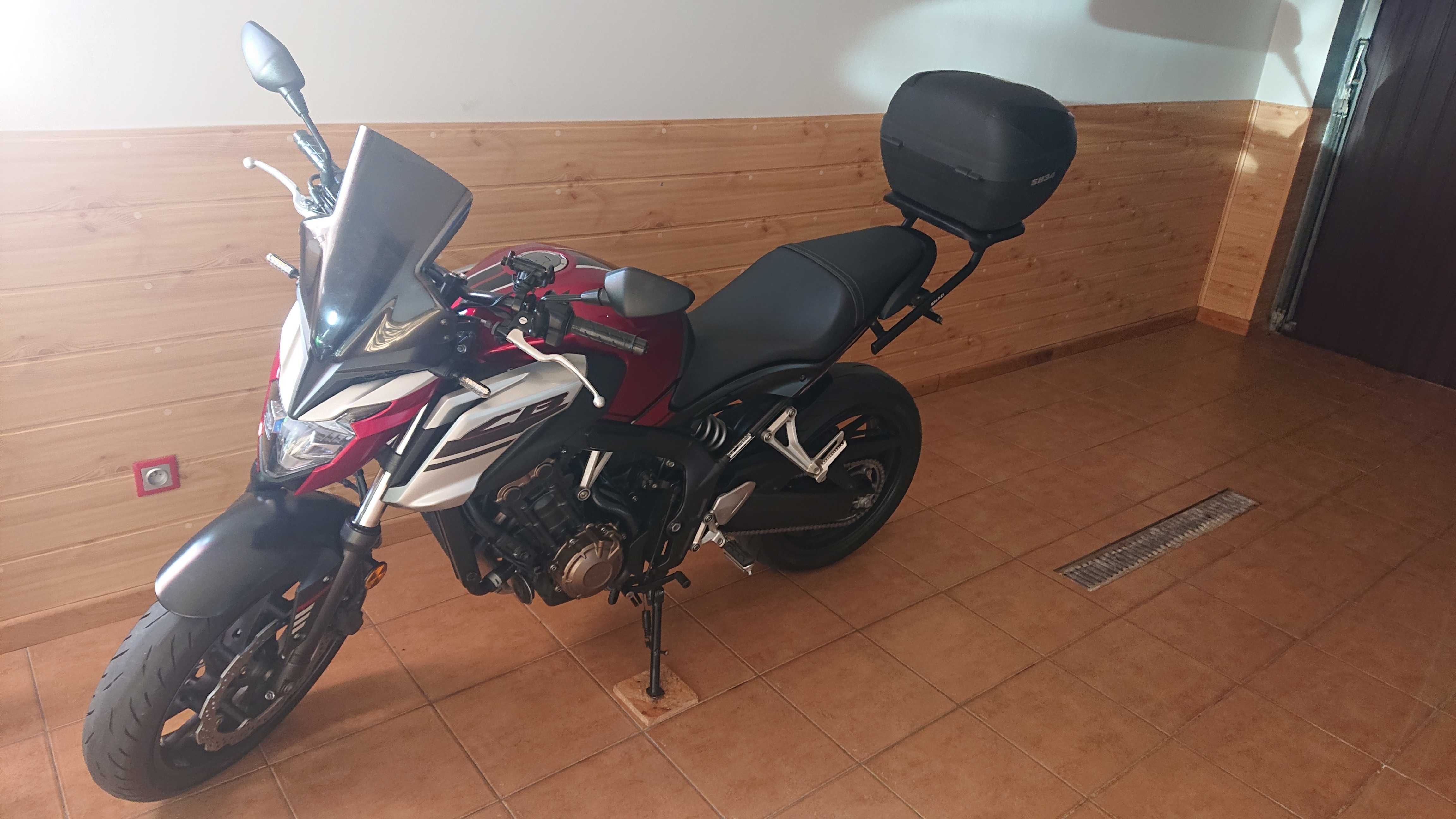 Honda CB 650 F Lift ABS LED zadbana