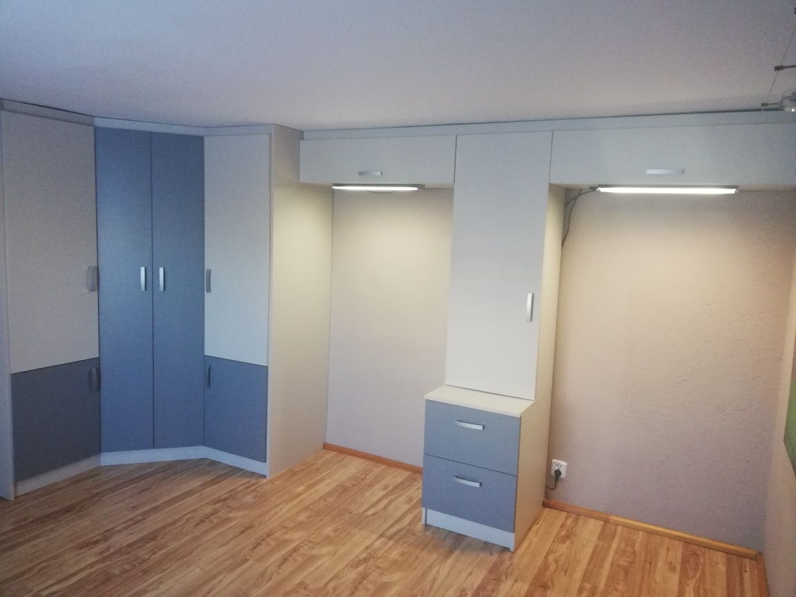 Meble do pokoju dziecięcego /młodzieżowego