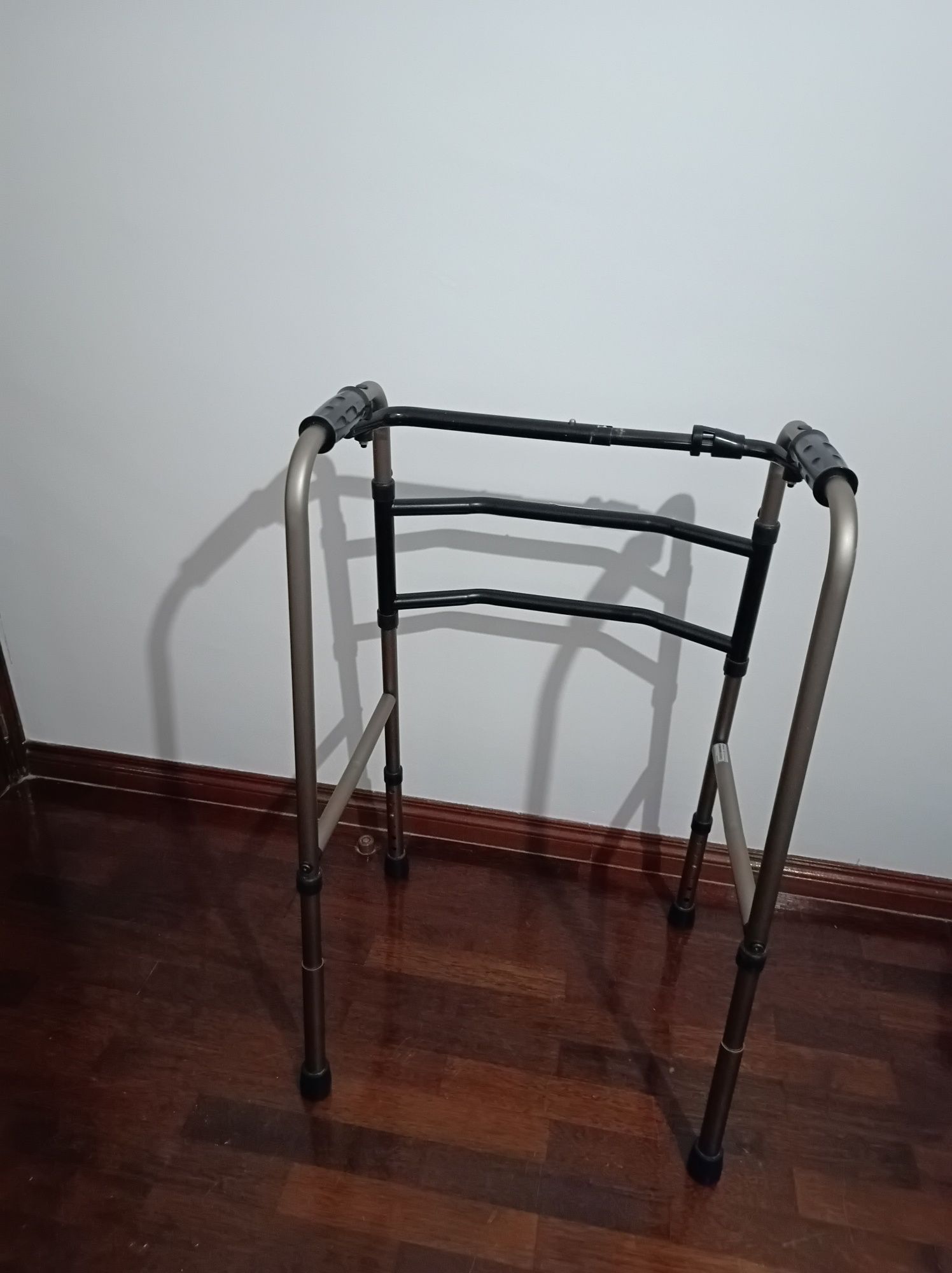 Andarilho articulado