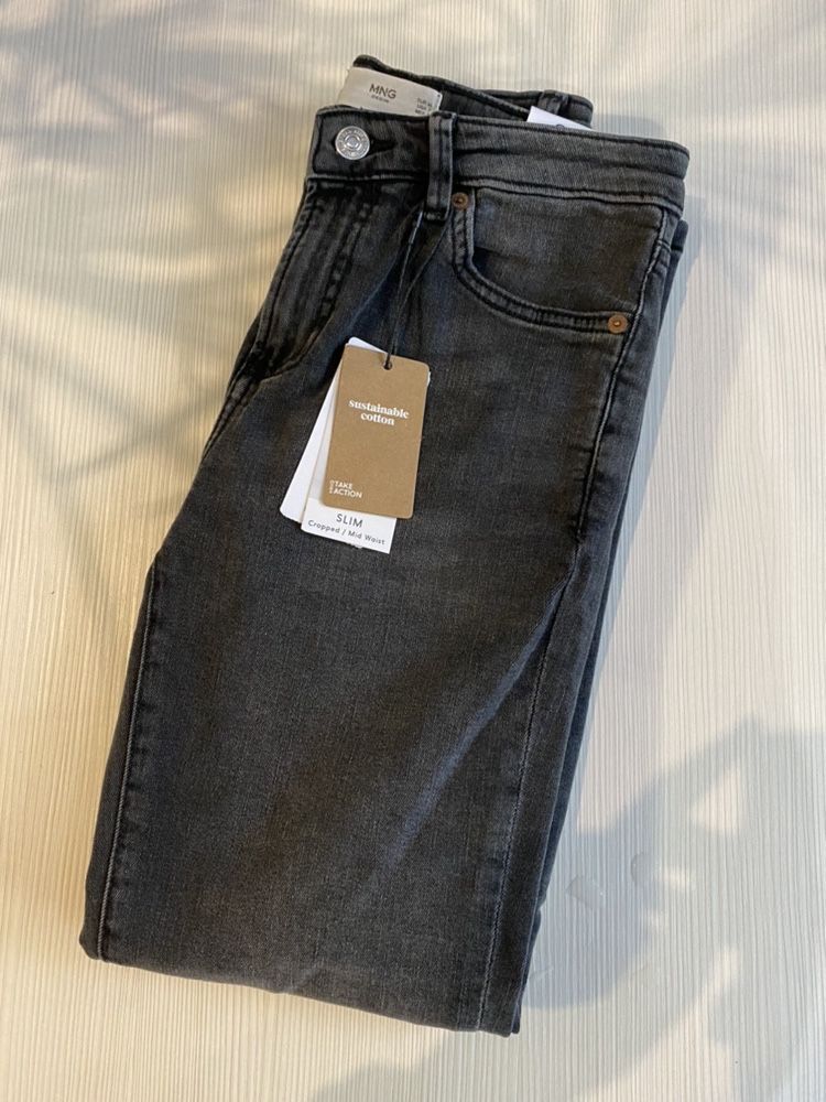 Базовые черные джинсы Mango xs (slim cropped) оригинал
