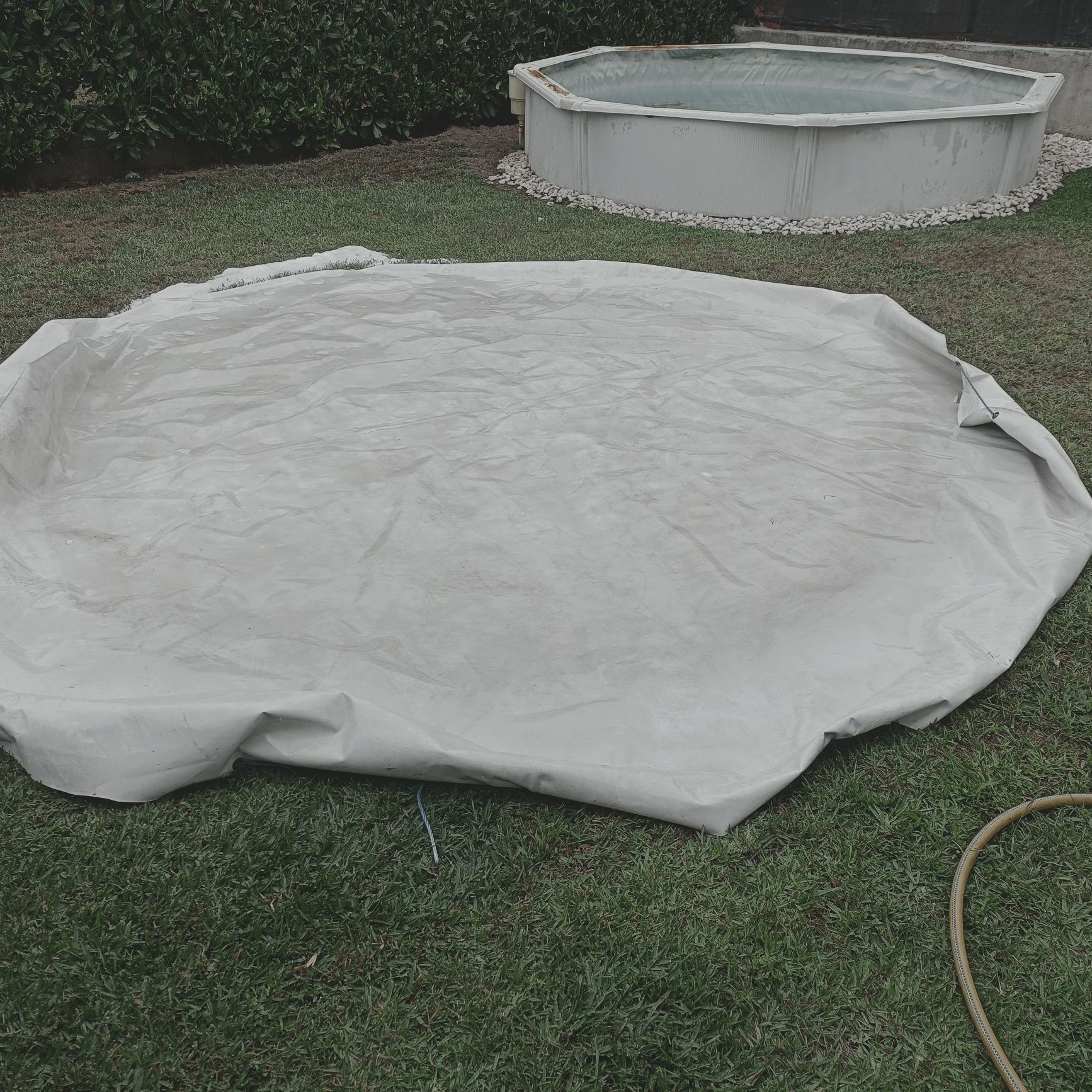 Cobertura de piscina gre