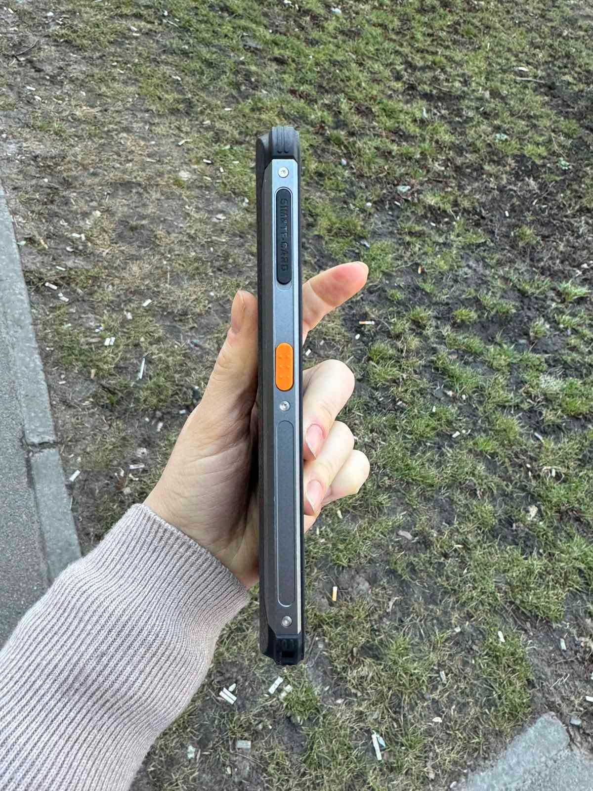 Протиударний телефон BlueWorld TM12 4/128 ГБ Android 10