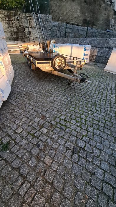 Reboque para levar carro