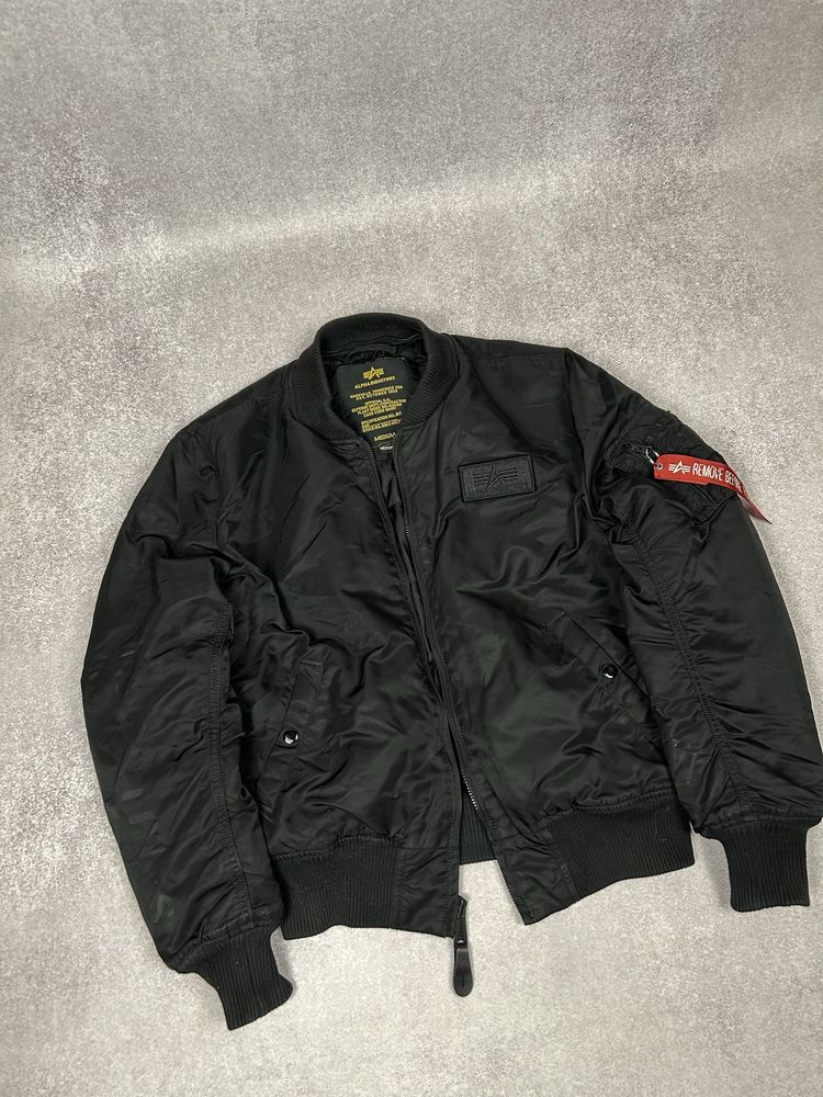 Чоловічий бомбер Alpha Industries