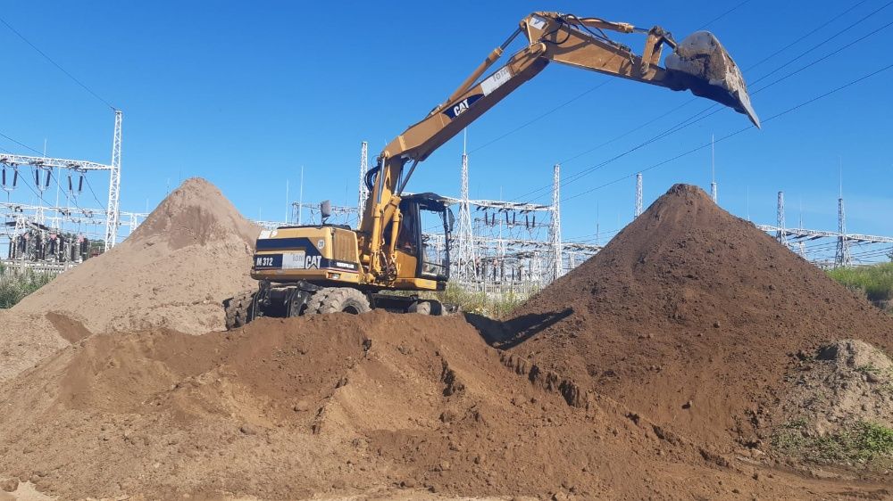 ziemia humus piasek glina transport kamień kamyczki żwir gruz piach