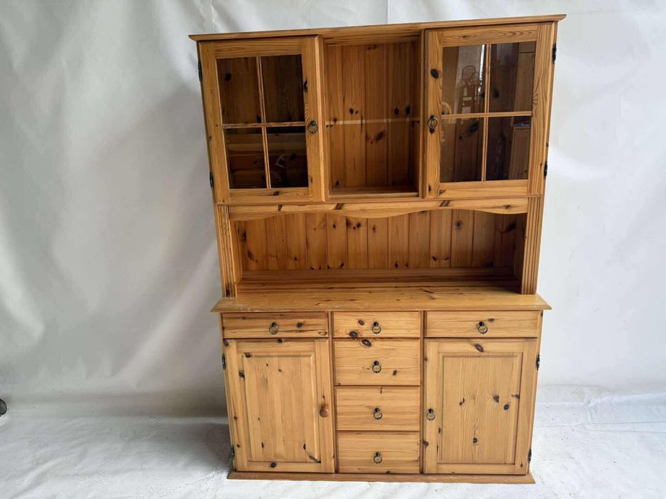 Komoda -kredens lite drewno