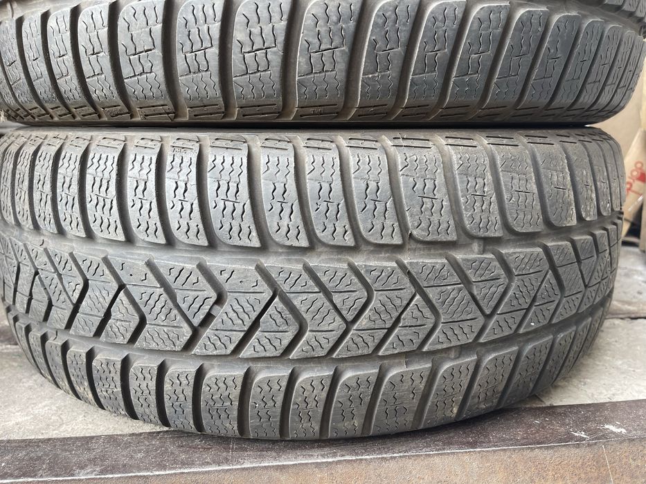 Шины 225/55 R17 Pirelli б/у зима пара 5,5/6мм U6