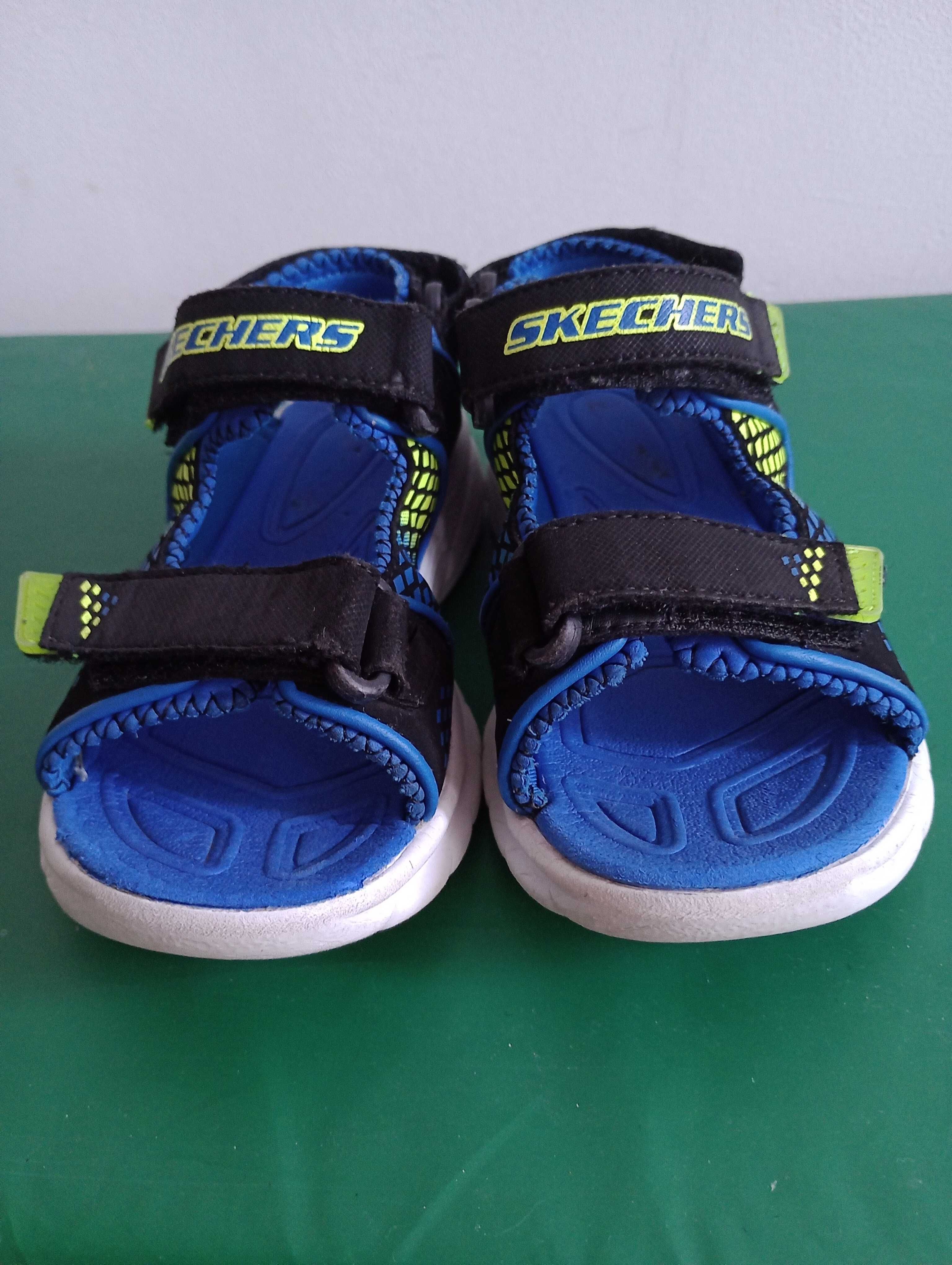 Sandały dziecięce szybkoschnące Skechers rozmiar 30.