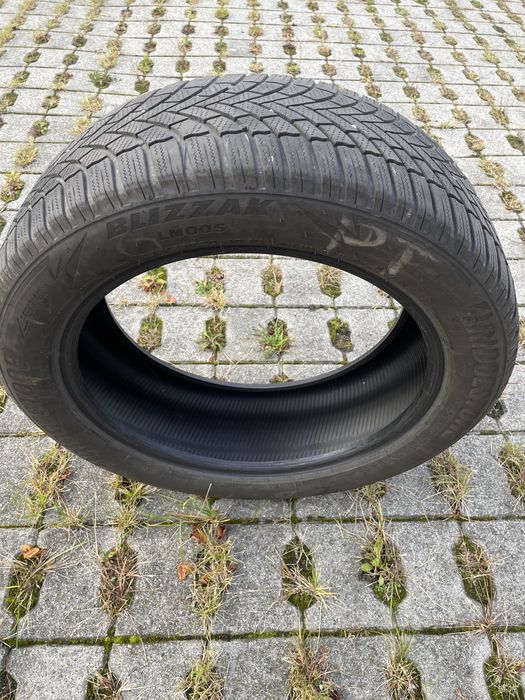 Opony zimowe kpl 235/55  R20 Brigstone