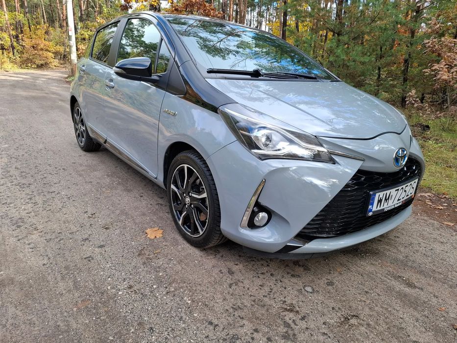 Toyota Yaris Niski Przebieg! Fajne wyposażenie! Opony Zimowe Nowe!
