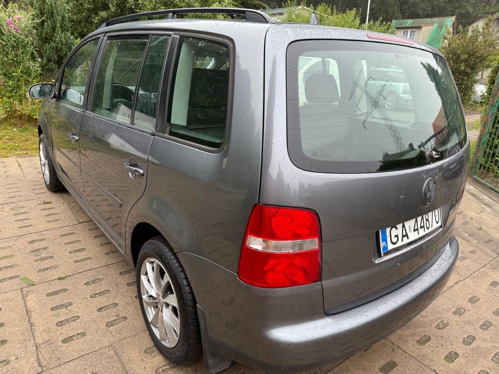 Vw touran 2.0 tdi , sprawna klima bez rdzy , jedzi idealnie