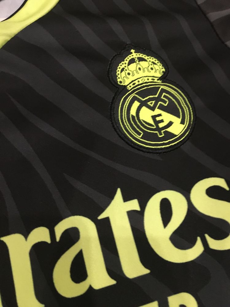 Нова дитяча футболка Adidas Real Madrid Benzema 9 . 9-10 років