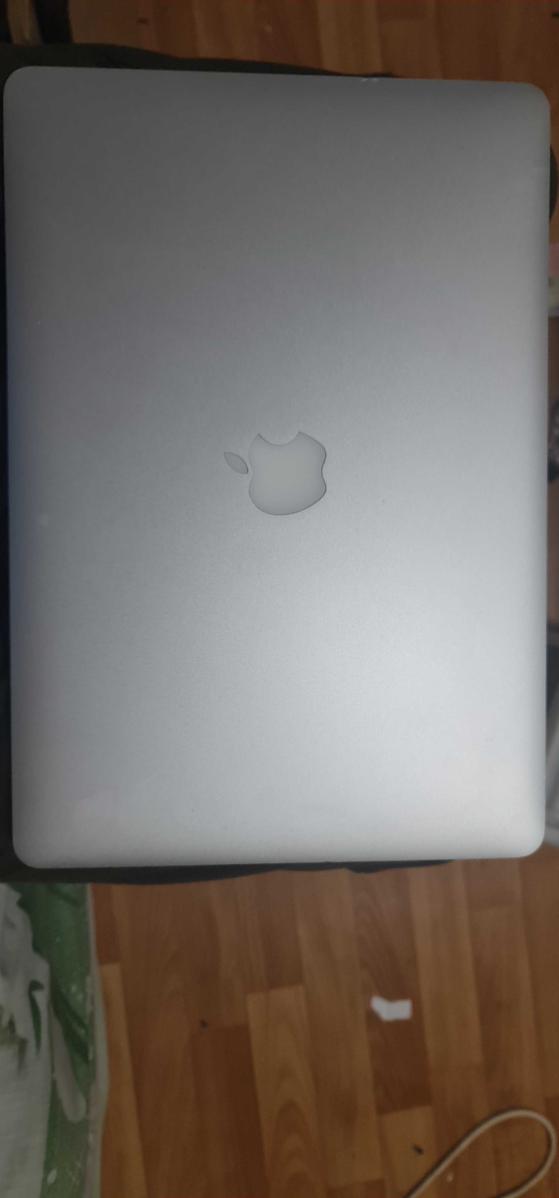 apple McBook PRO 2014 рік 2.5 ghz core i7