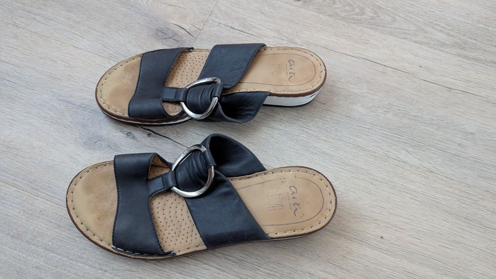 Шкіряні шльопанці Ara 42-43