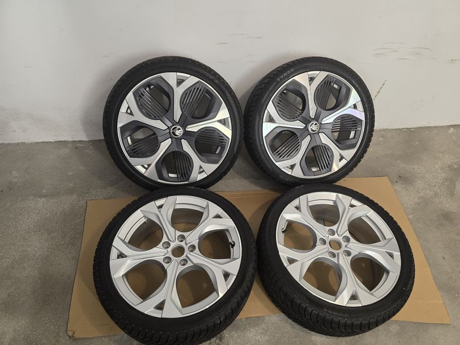 Koła zimowe Skoda Octavia RS IV polift 225/40 R19 Nokian Nowe,demo