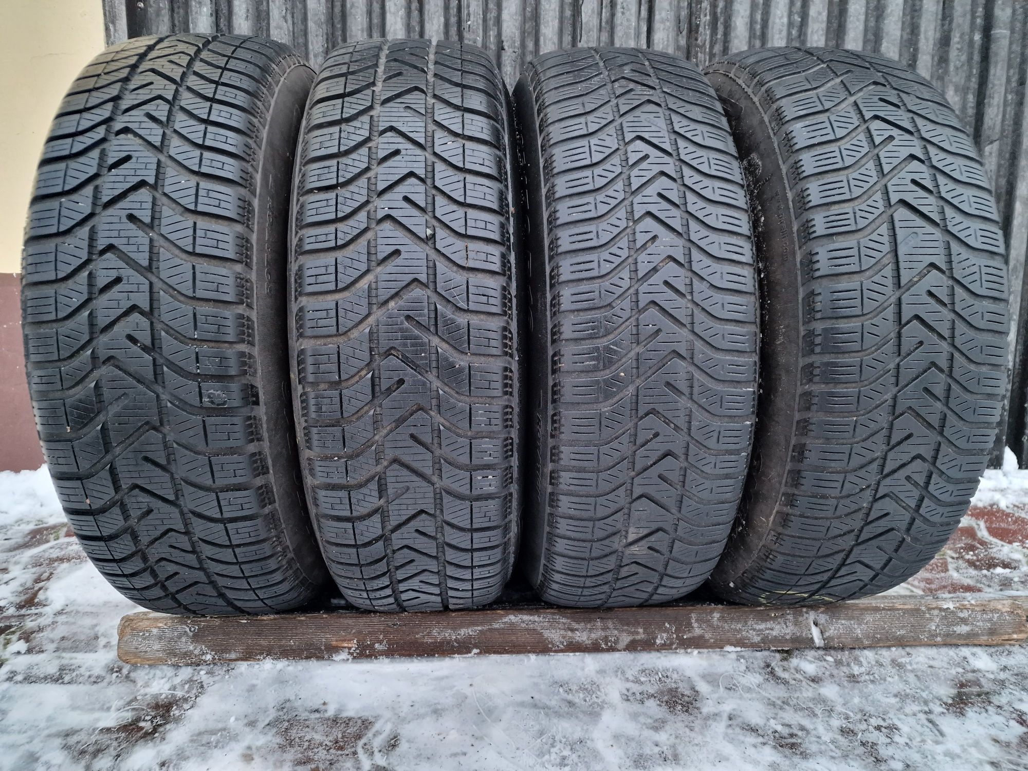 Felgi z oponami zimowymi 195/70R16 Opel Mokka 5x105 CHEVROLET Trax 1