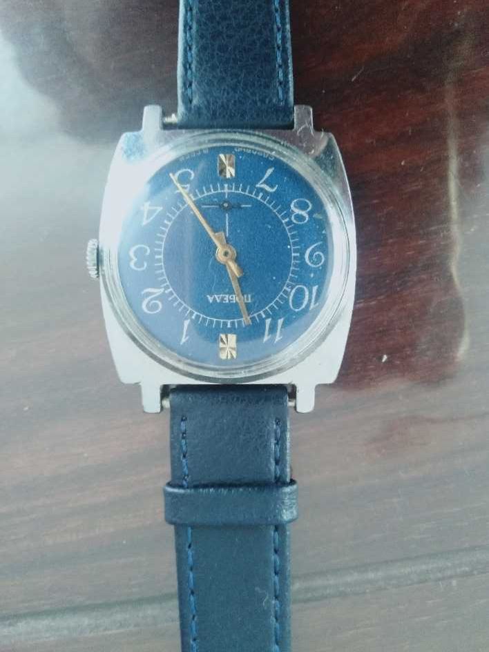 Piękny zegarek mechaniczny Pobieda - niebieska tarcza