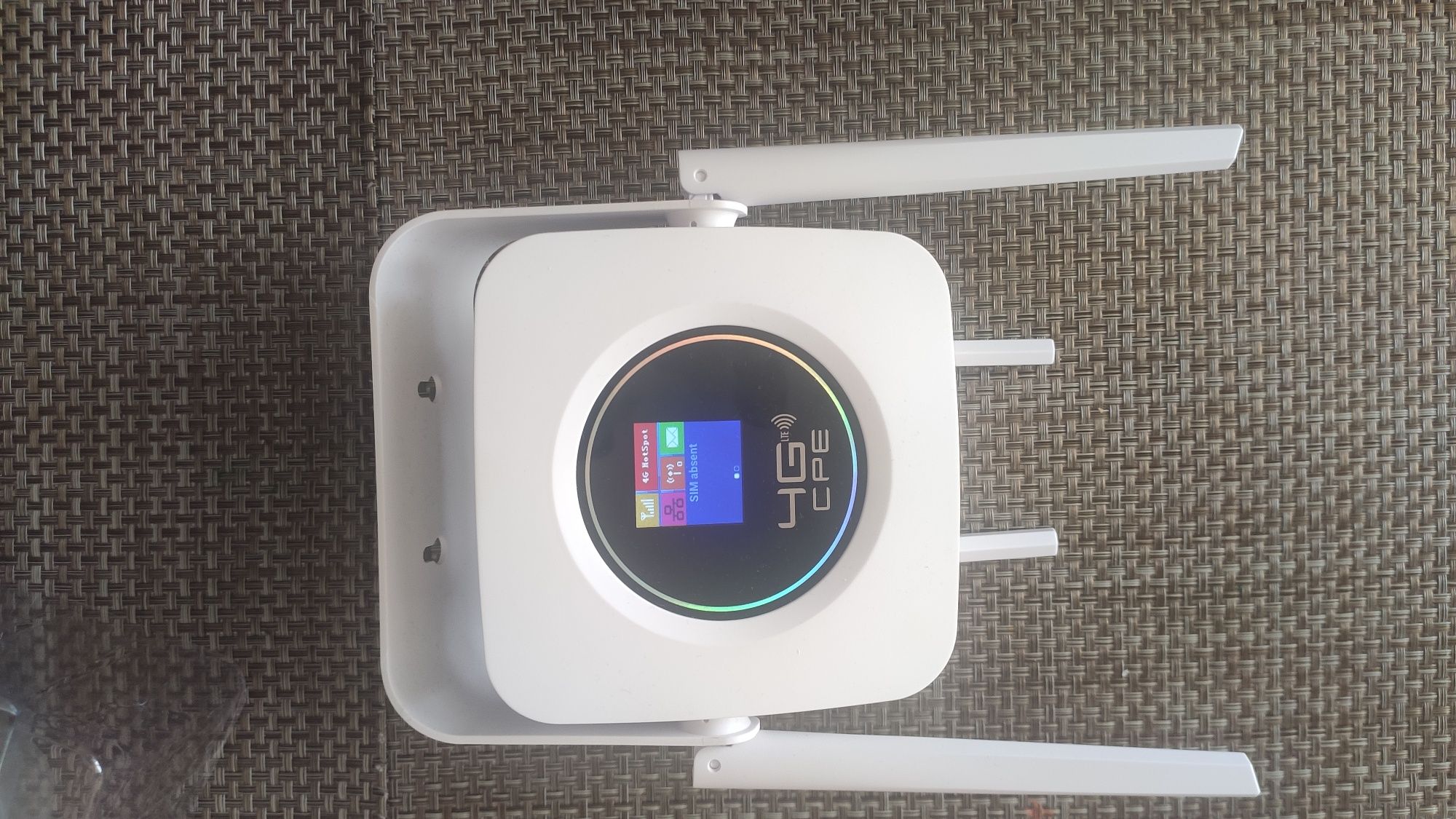 Универсальный 4G роутер на батареї WI-FI 3G/4G LTE OLAX D 621 CPE