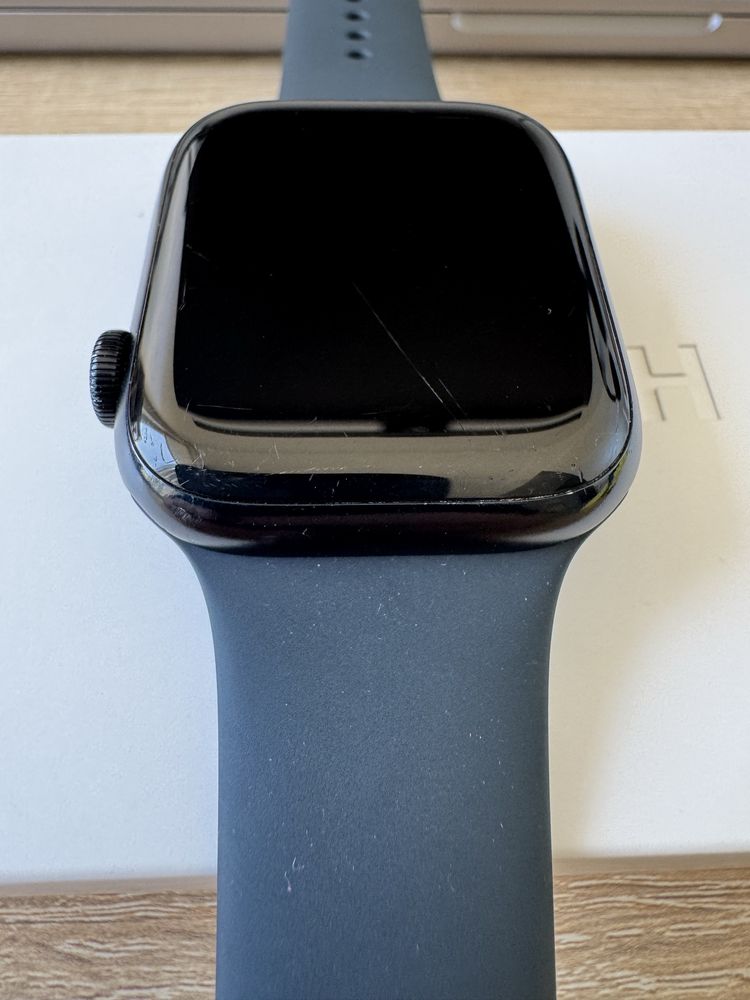 Apple Watch Series 7, 45 мм, Midnight Aluminum Case