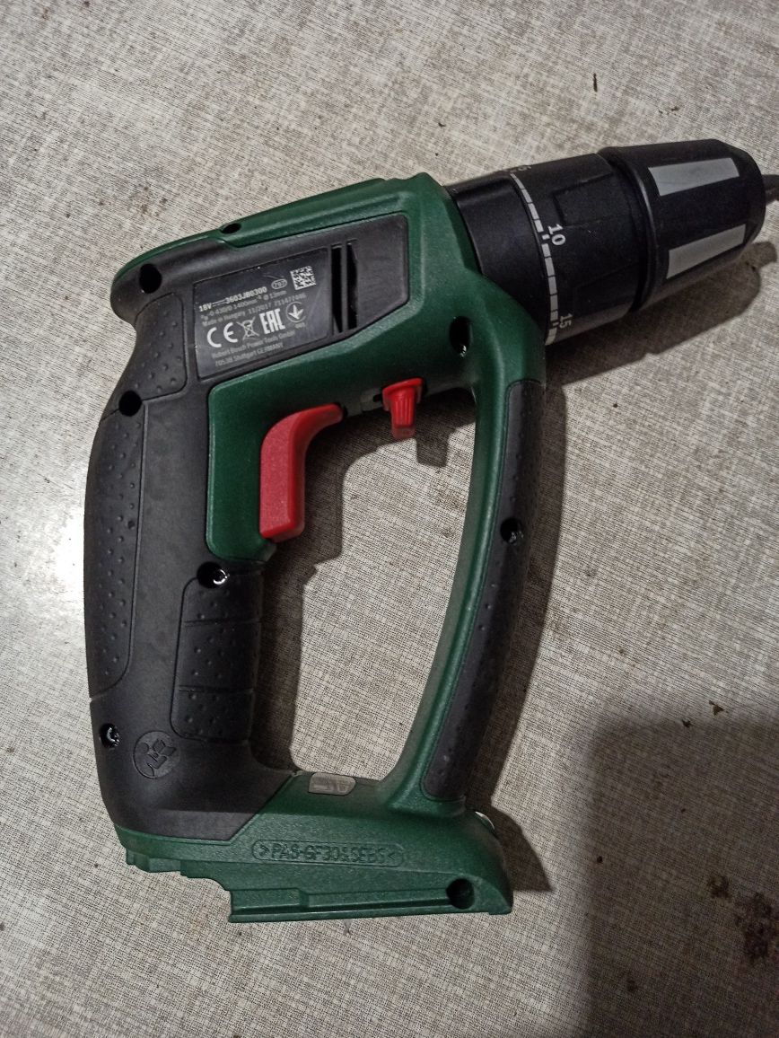 Акумуляторний шуруповерт Bosch PSB 18 LI-2, лобзик Bosch EasySaw 12