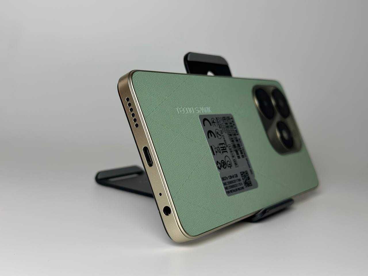 Мобільний телефон Tecno Spark 20C 8/128GB NFC Green Смартфон Купити
