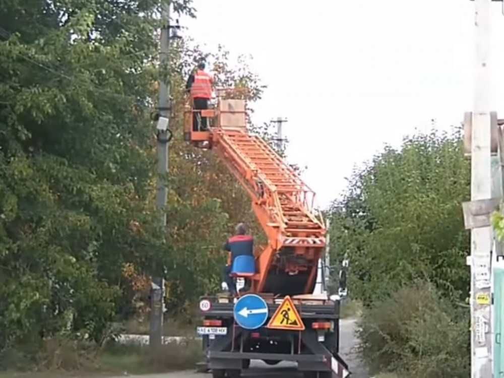 Аренда автовышки, Вышки в аренду от17 до35м Услуги автоподъемник вишка