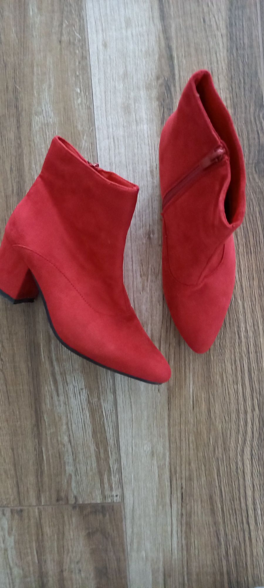 Krótkie kozaki rozmiar 38 wkładka 24cm