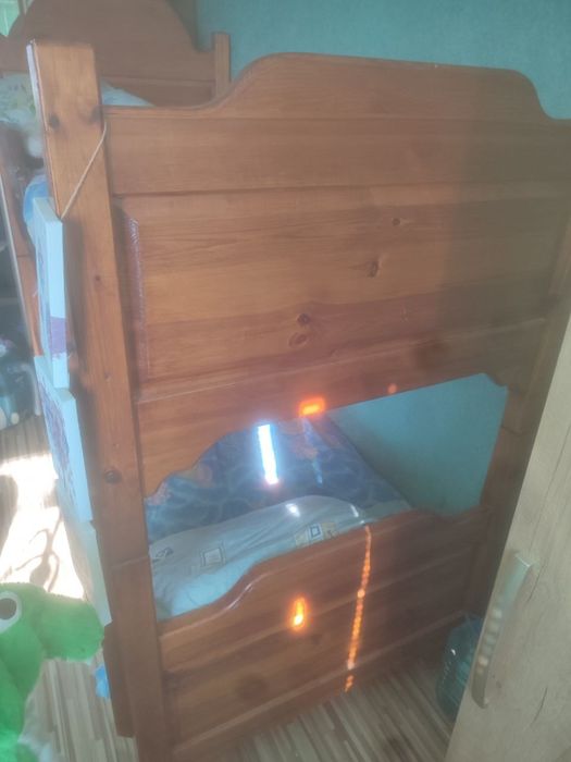 Кровать двухьярустная