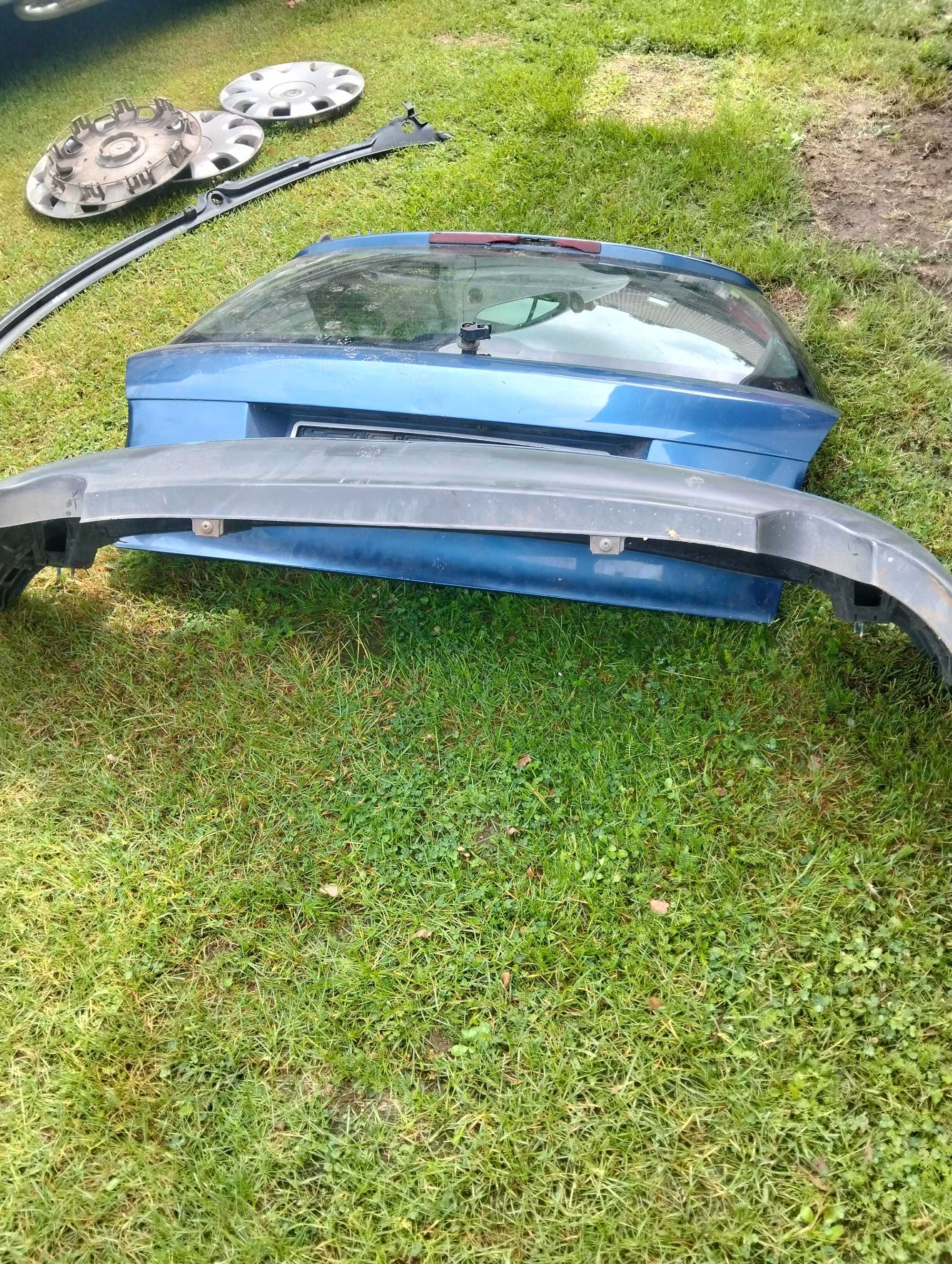 Audi A4 B6 Klapa Bagażnika Zderzak