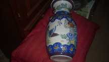 vaso orential em bom estado