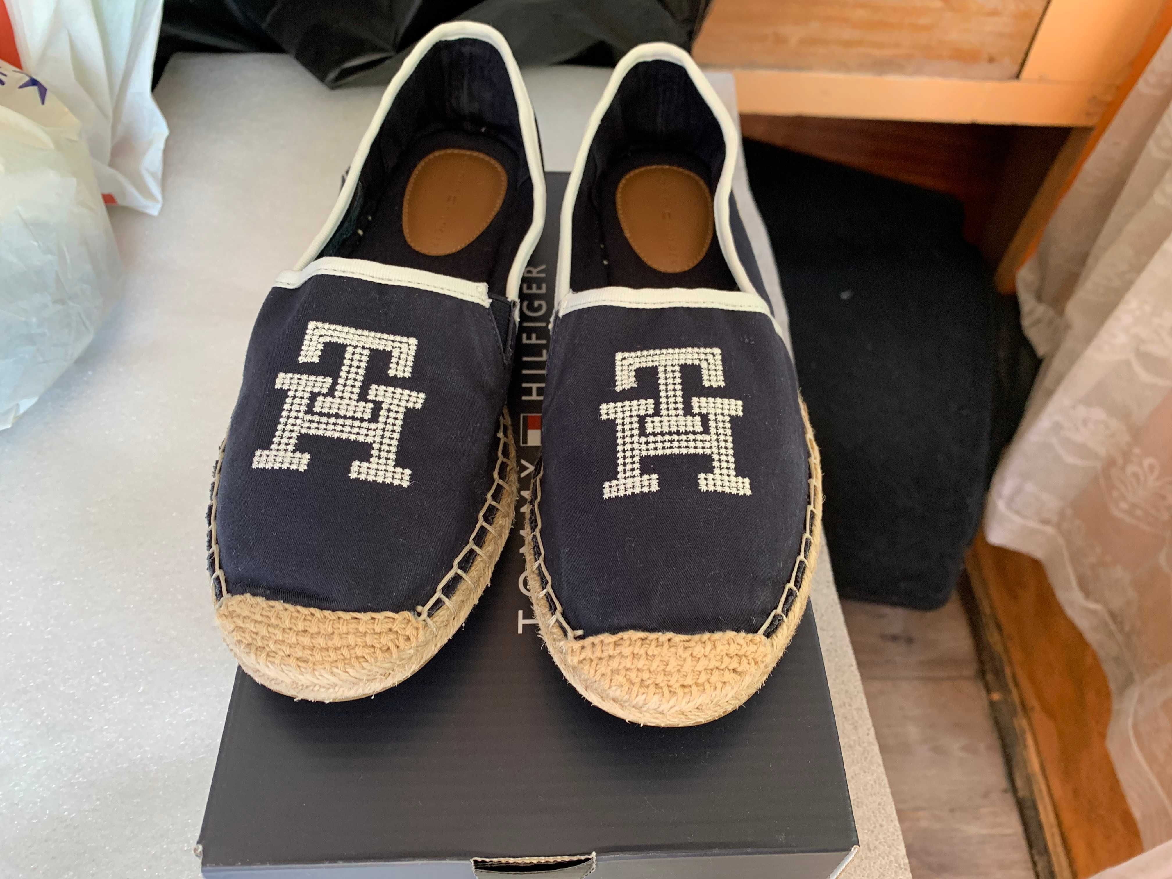Продам мокасины Tjmmy Hilfiger.