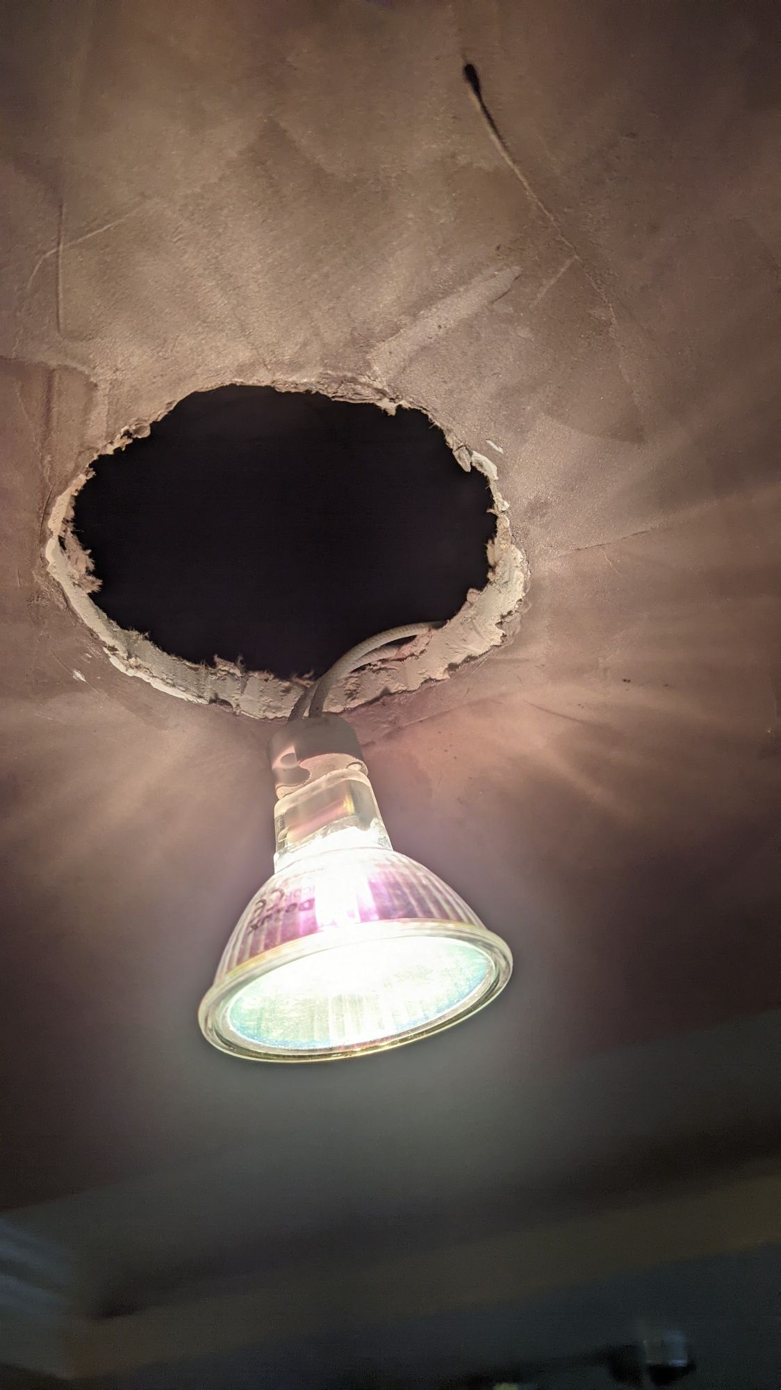 Лампочки в подвесной потолок галогенные 9 шт цена за всё