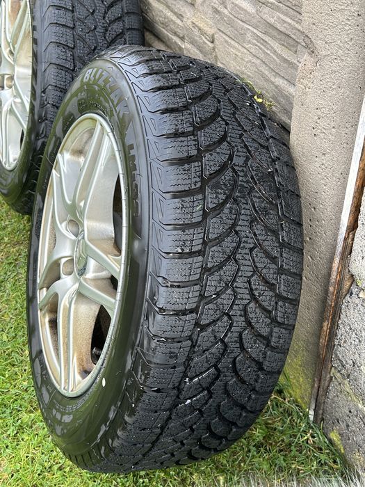 Alufelgi z oponami zimowymi Mercedes 16