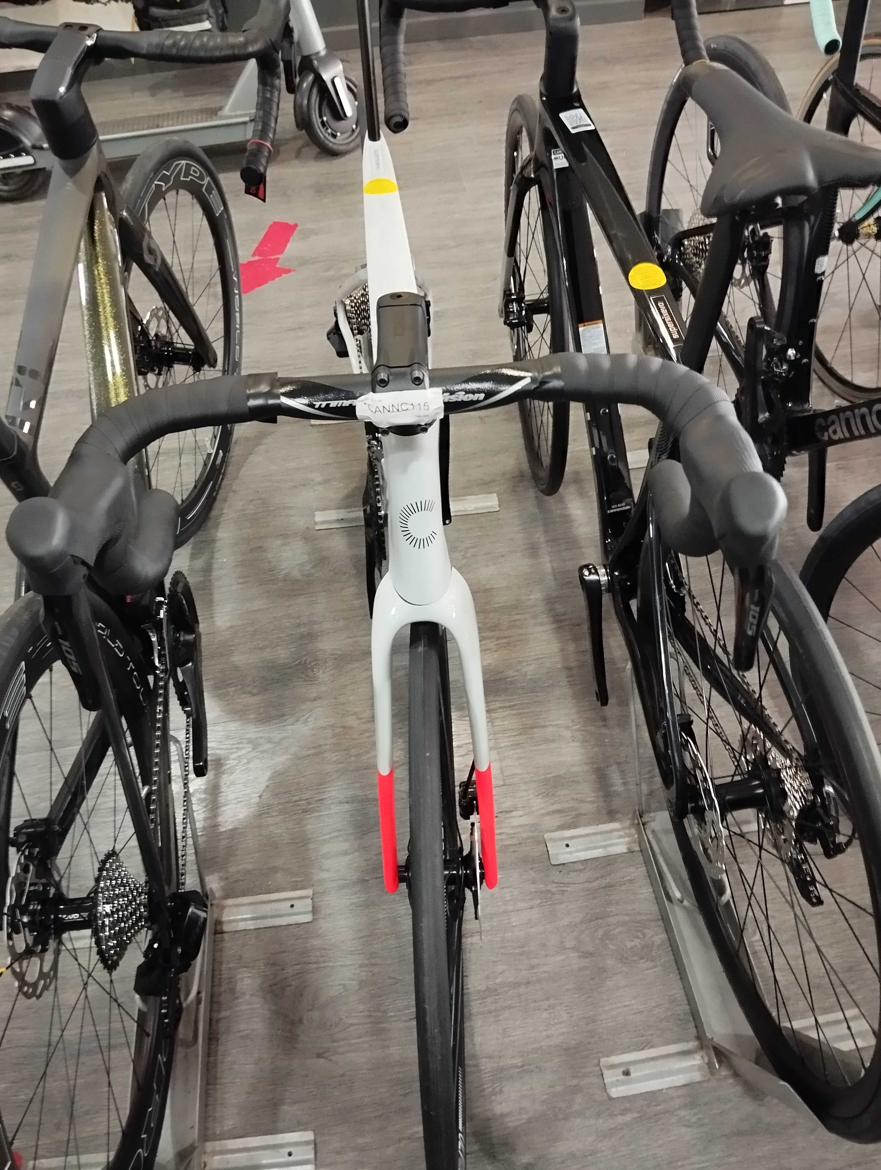Cannondale Supersix Evo III 2024  " SEMINOVA" apenas 300km andados