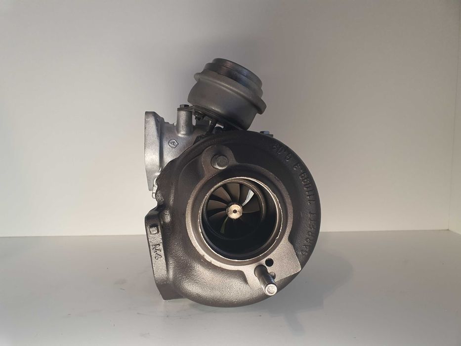 Turbina TurboSprężarka BMW 530d 730d e61/e61 e65 3.0D 218