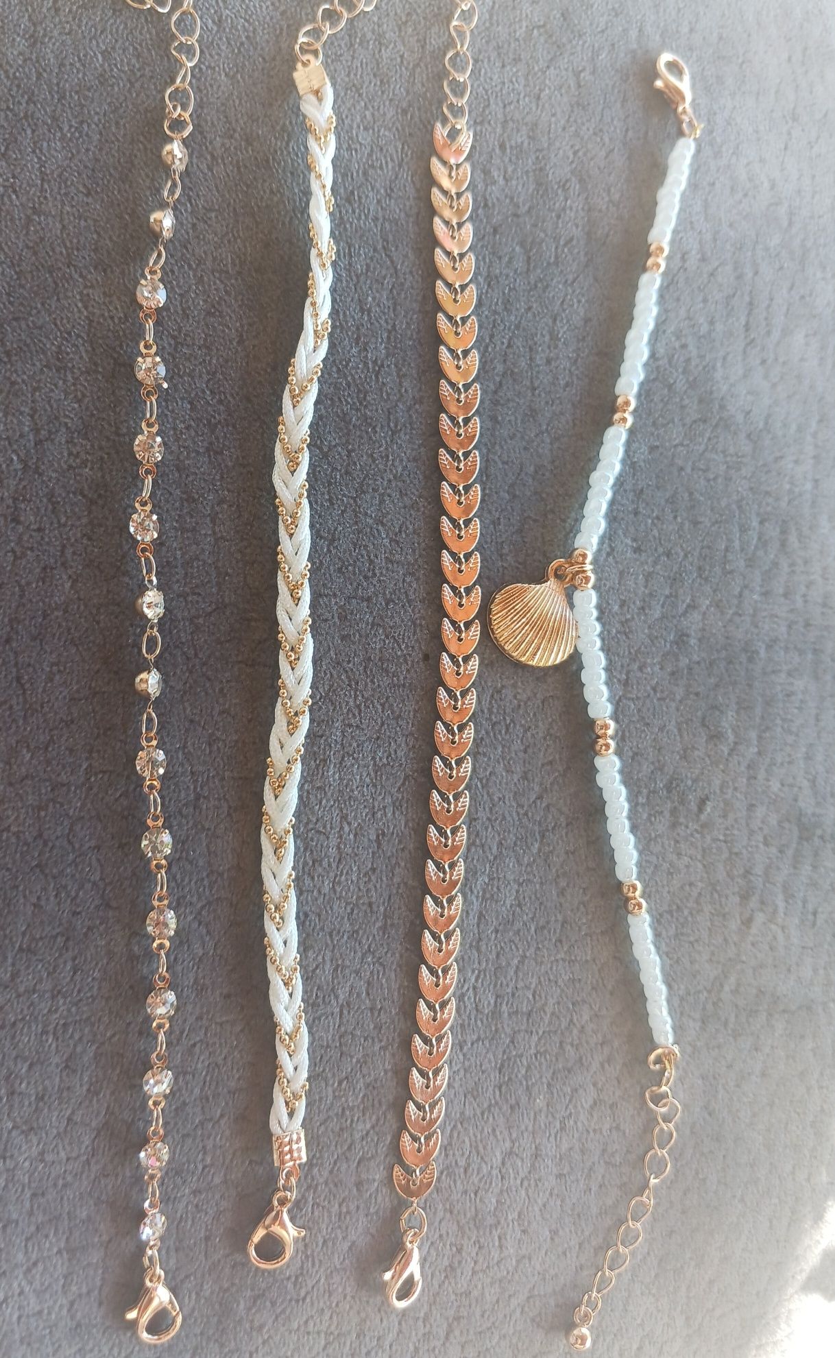 Conjunto de 4 lindas pulseiras de  tornozelo