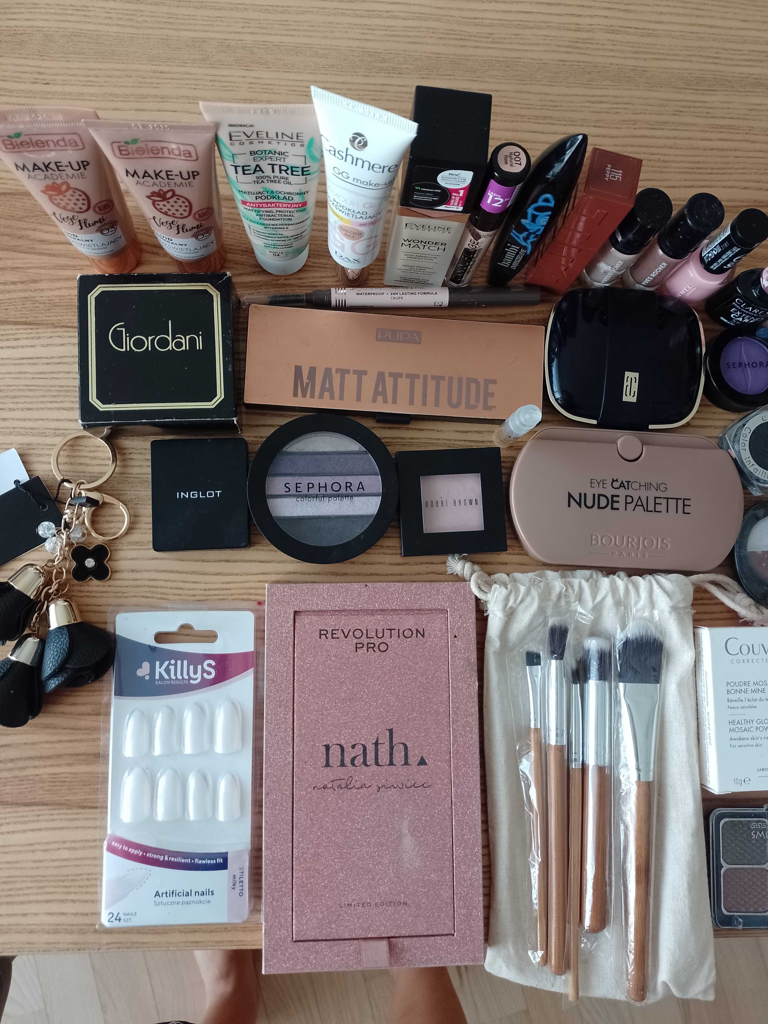 Bourjois, Bobbi Brown, Puppa, L'Oreal, Inglot, Maybelline OKAZJA!