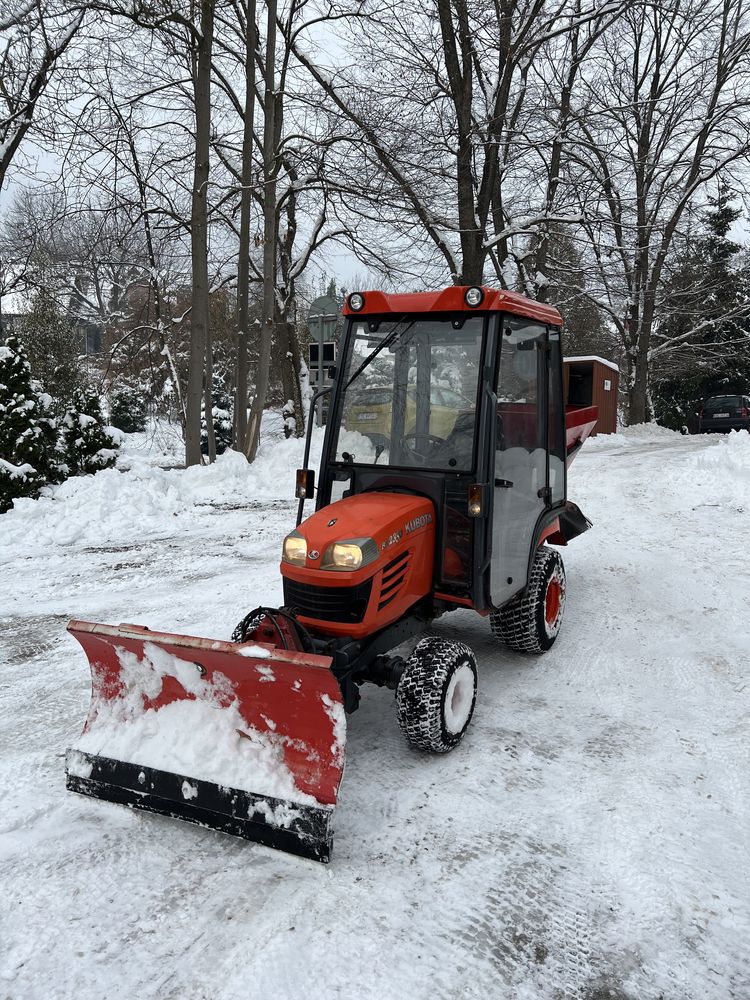 Traktorek Kubota BX2350 pług piaskarka