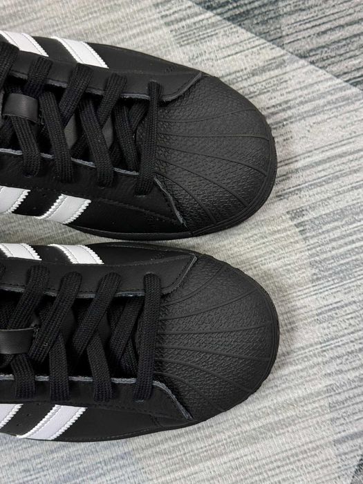 Buty damskie Trampk adidas SuperStar Cloud White Core Black R.40