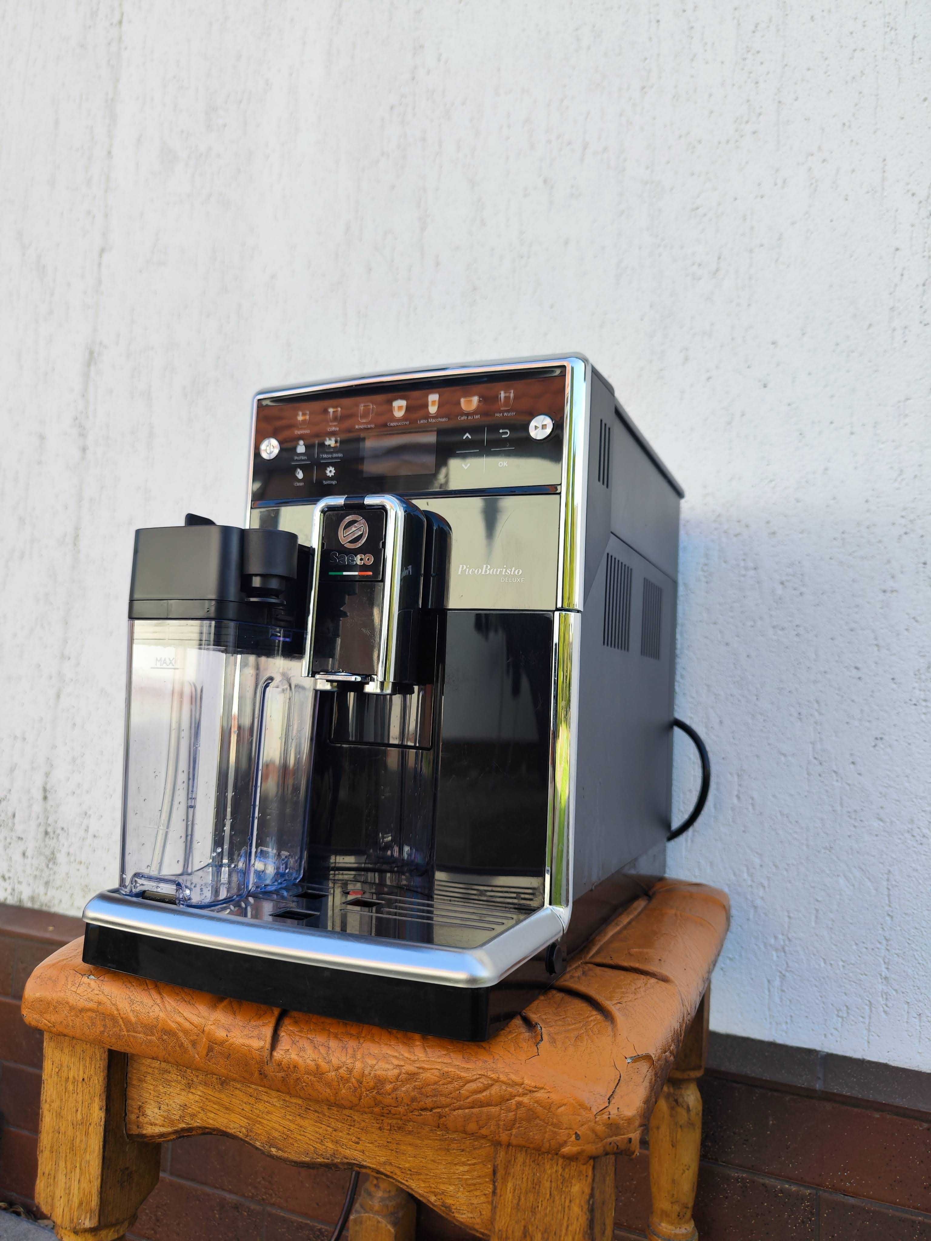 Кавомашина кофемашина Saeco Picobaristo Deluxe SM5570 новий молочник
