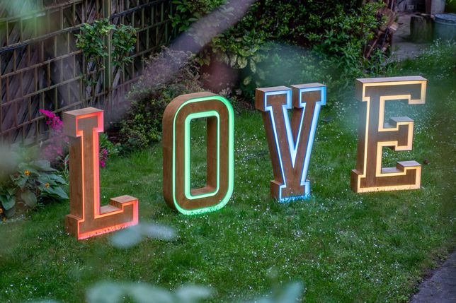 Napis 3D LOVE litery LED RGB wynajem wesele sesja zdjęciowa