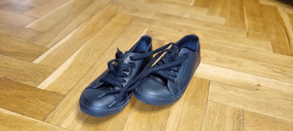 Buty sportowe chłopięce trampki rozm. 37