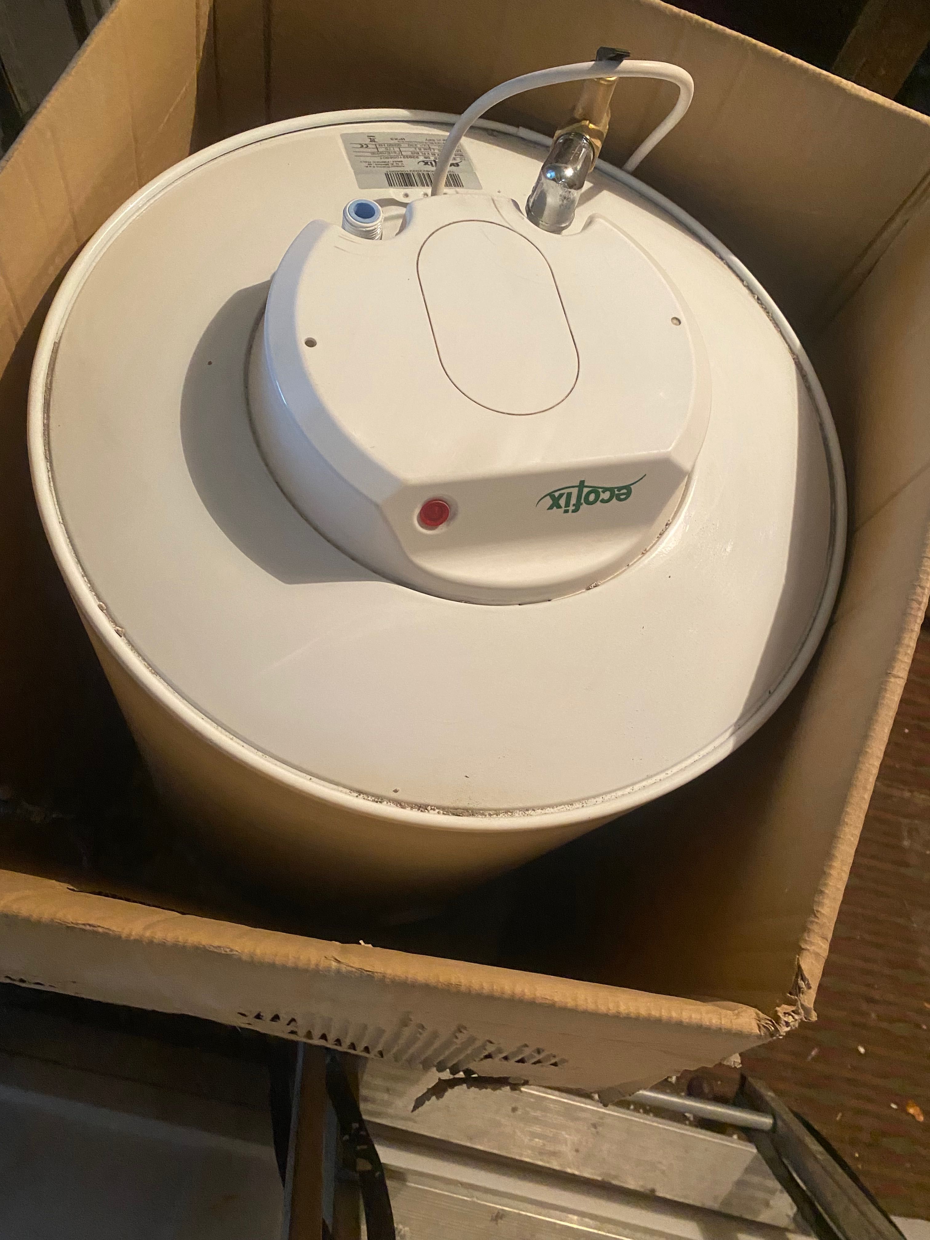 Boiler - Podgrzewacz elektryczny Ecofix 80 V - nowy