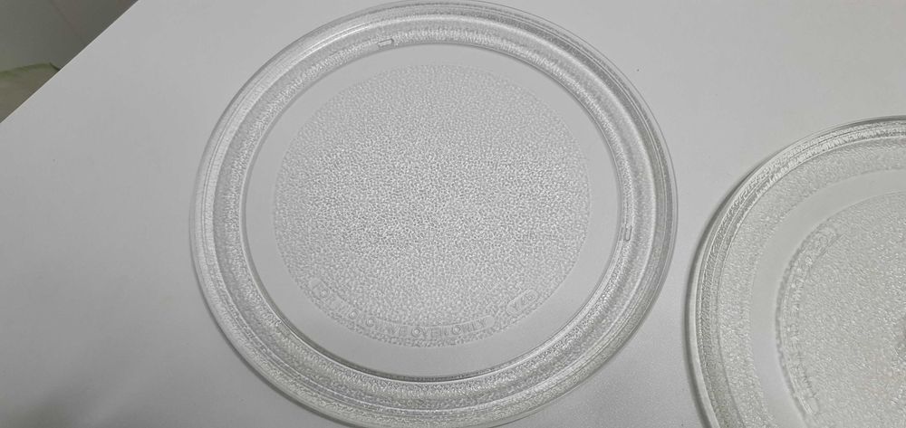 Pratos NOVOS de microondas Y45 e Y176