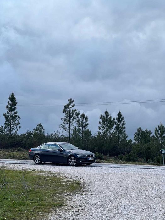 BMW 320d cabrio em BOM Estado