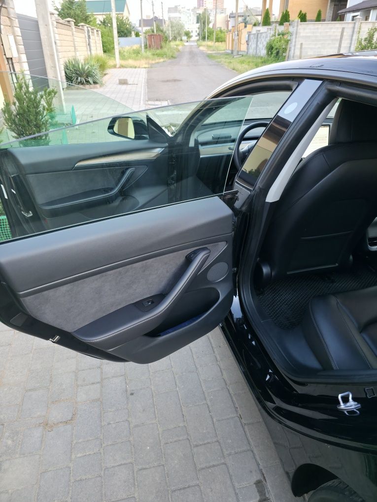 Продам Tesla model 3 2022 lfp