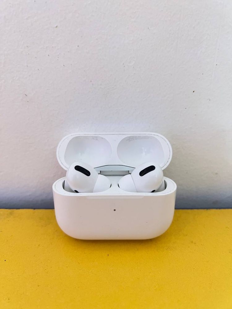 apple airpods pro(1 покоління)