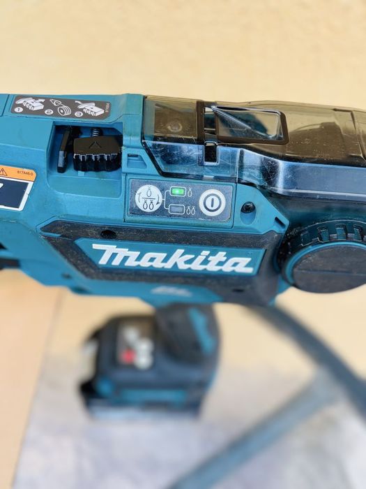 Makita DTR 181 - wiązarka do drutu zbrojeniowego